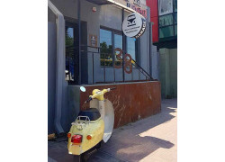 Bus garage burgers 4