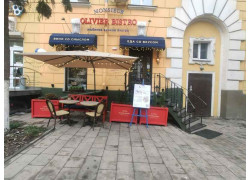 Месье Оливье Бистро