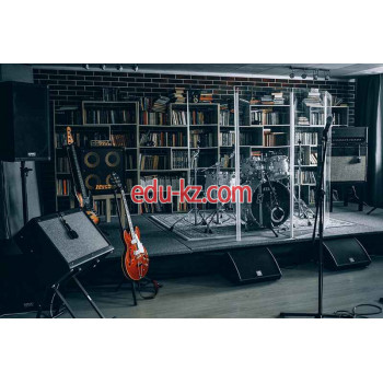 Концертный зал Redheart Studio - на портале на relax555.ru